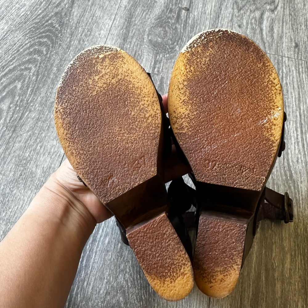 Steve Madden Brown Platform Shoes with Chunky Heel - Picture 6 of 9